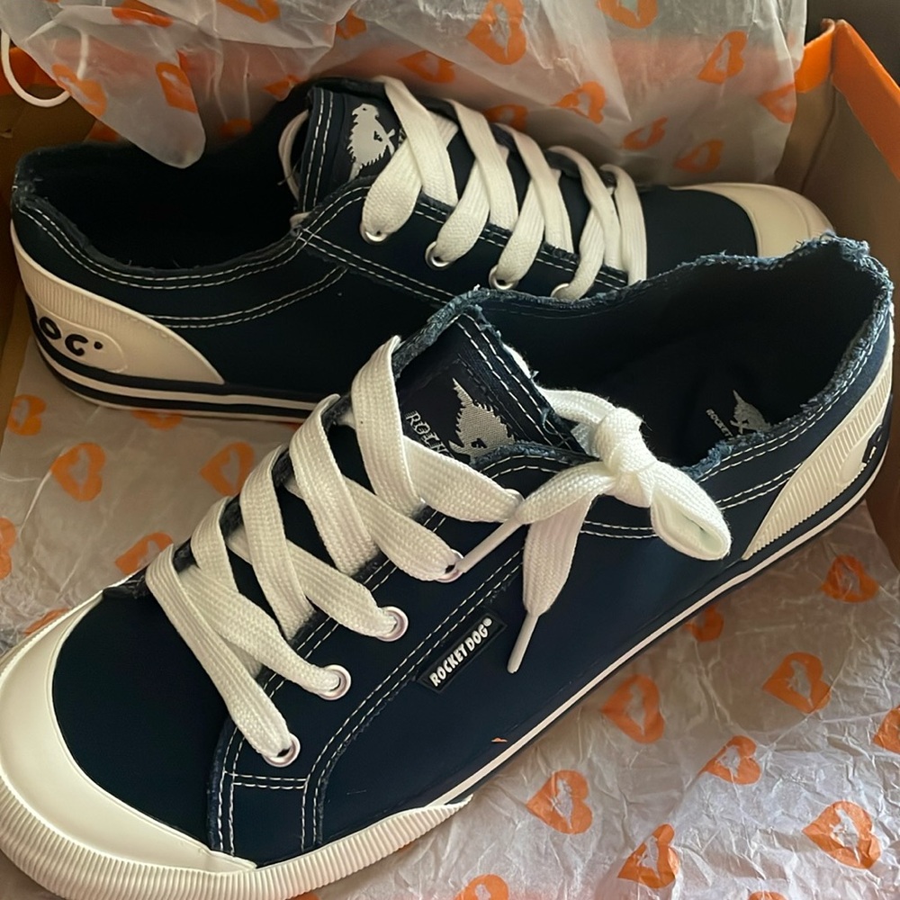 Women’s shoes